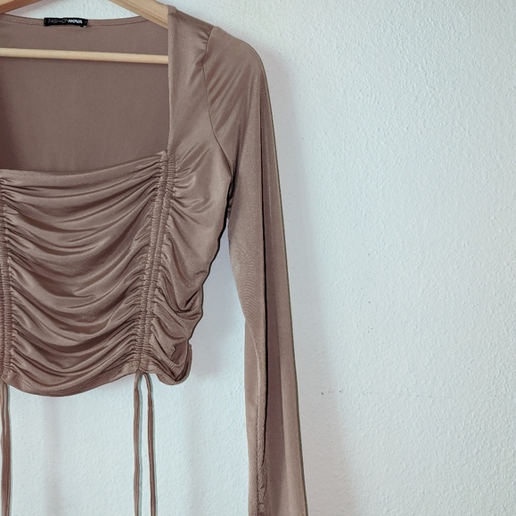 Fashion Nova What's The Ruche Cropped Top - Picture 3 of 7